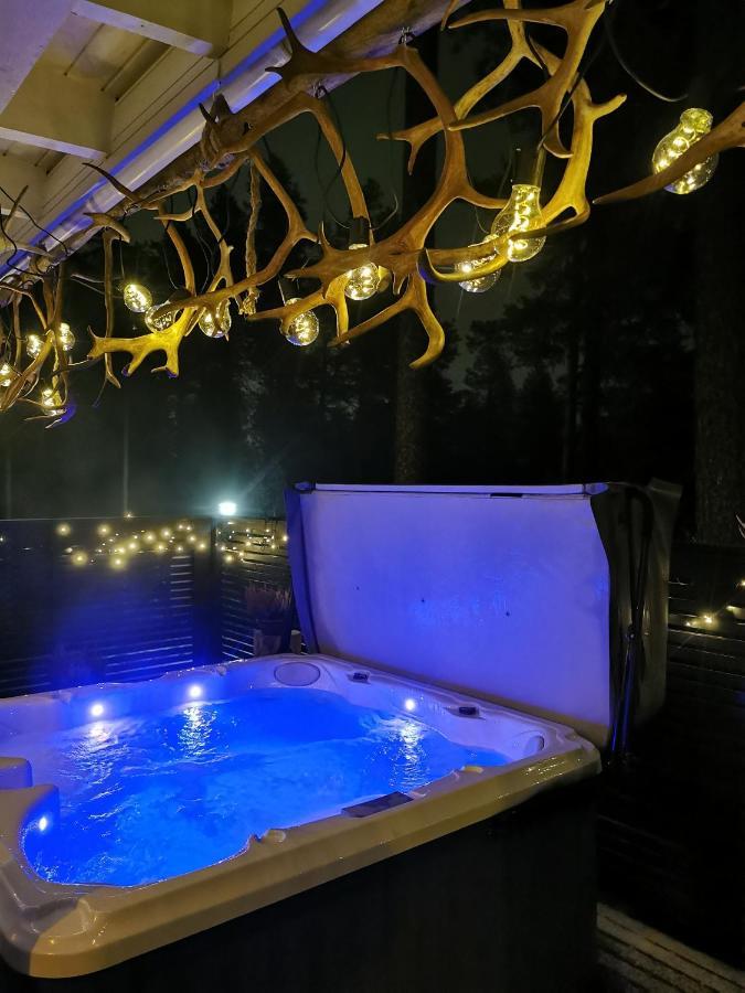 Pyhae Igloos Hotel Pyhätunturi Eksteriør billede